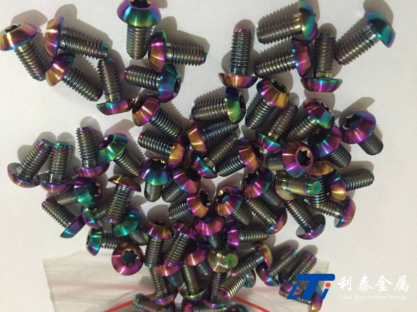 1541627791810093.jpg 汽車(chē)輪轂鈦螺絲